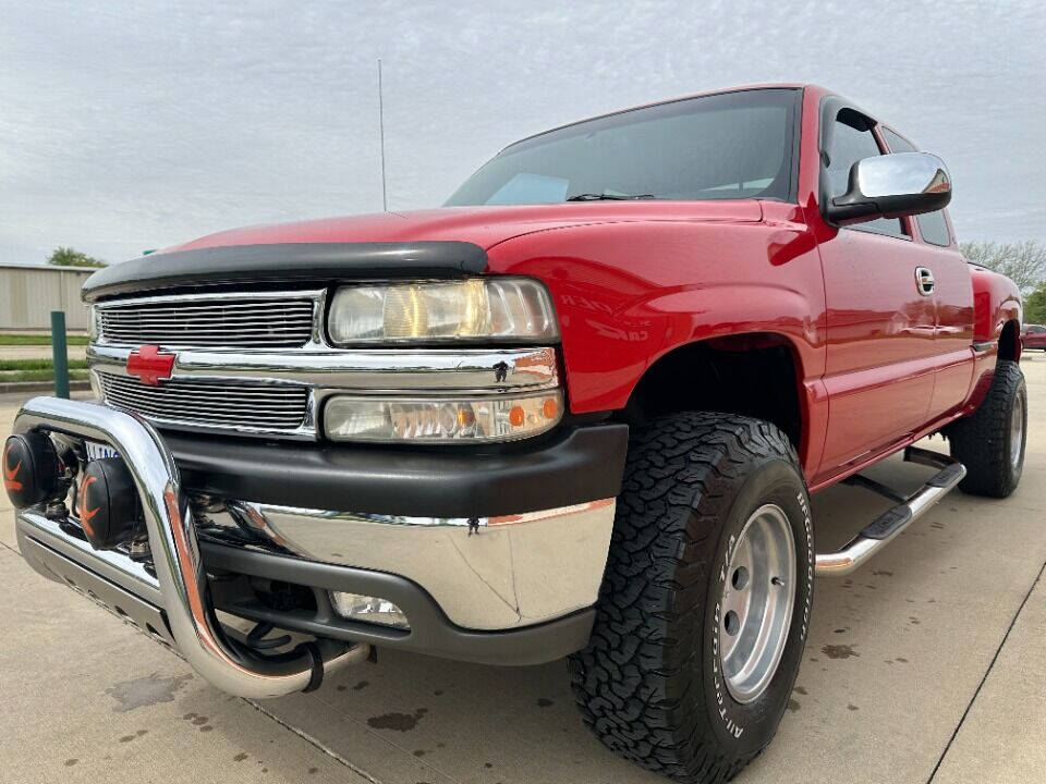 1999 Chevrolet Silverado 1500 for sale at Illinois Auto Wholesalers in Tolono, IL