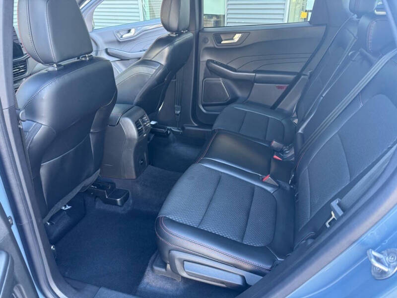 2023 Ford Escape ST-Line Select