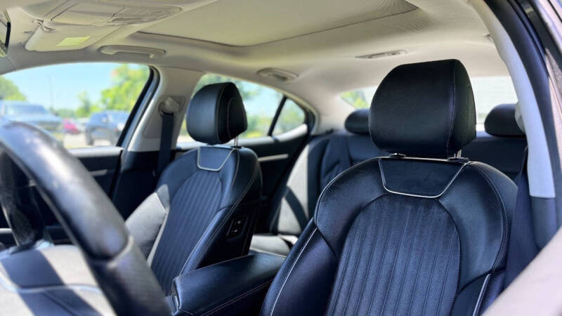 2019 Genesis G70 3.3T Advanced