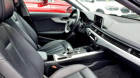 2017 Audi A4 2.0T quattro Premium Plus