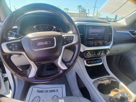 2020 GMC Acadia SLE
