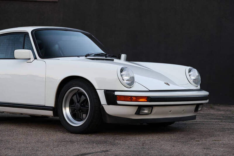 1989 Porsche 911 Carrera
