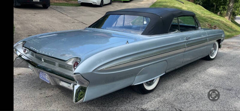 1961 Oldsmobile Starfire