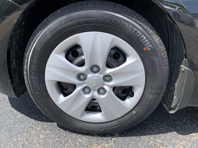 2017 Kia Forte5 LX