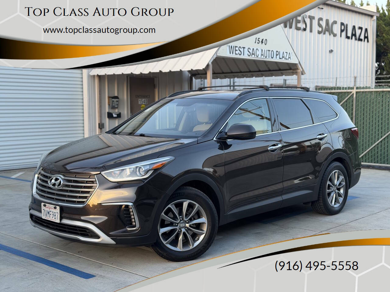 Gray 2017 Hyundai SANTA FE SE SE 4dr SUV 1
