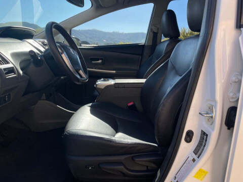 2012 Toyota Prius v Five