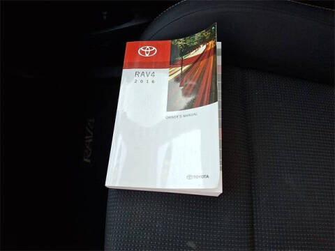 2016 Toyota RAV4 Hybrid XLE