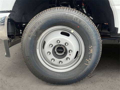 2025 Ford F-350 Super Duty XL