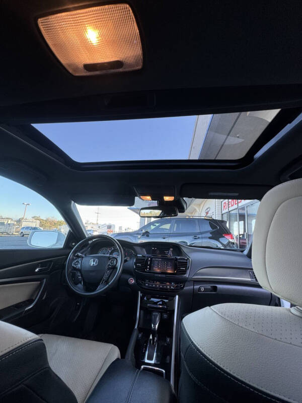 2017 Honda Accord Touring