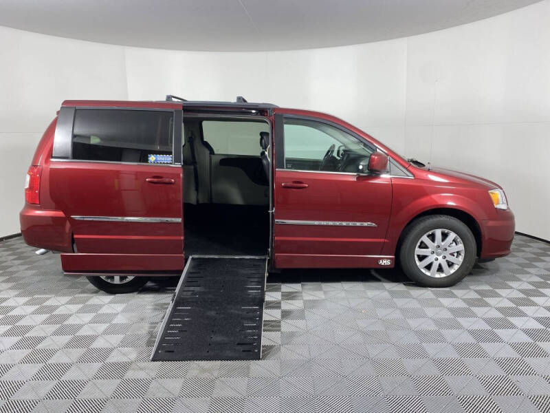 Used 2014 Chrysler Town & Country Touring with VIN 2C4RC1BG9ER131679 for sale in Tucker, GA
