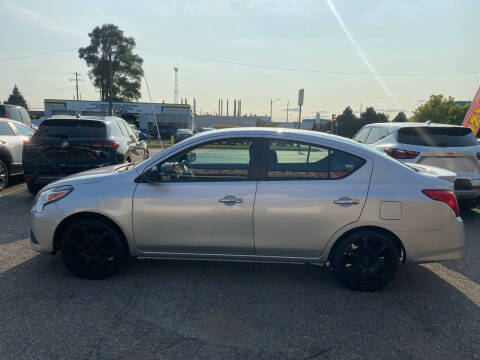 2019 Nissan Versa SV