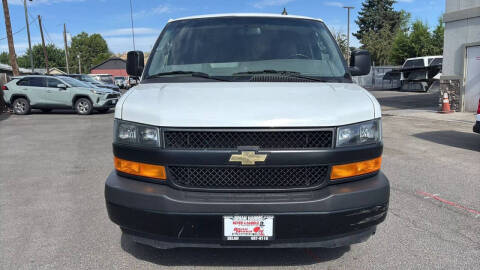 2023 Chevrolet Express 2500