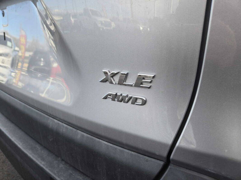 2021 Toyota RAV4 XLE