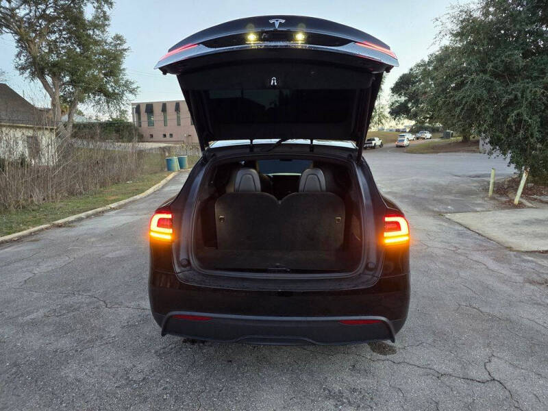 2022 Tesla Model X Plaid