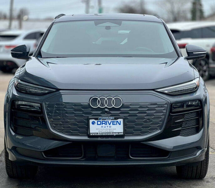2025 Audi Q6 e-tron quattro Premium Plus