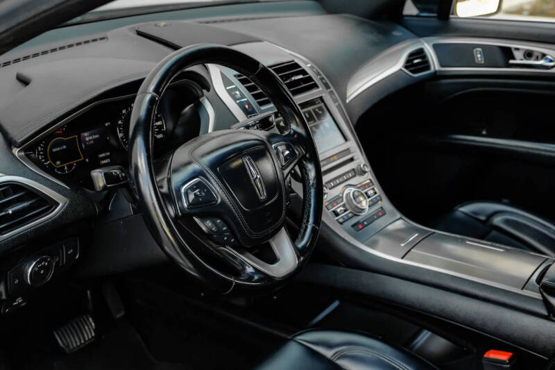 2017 Lincoln MKZ Premiere