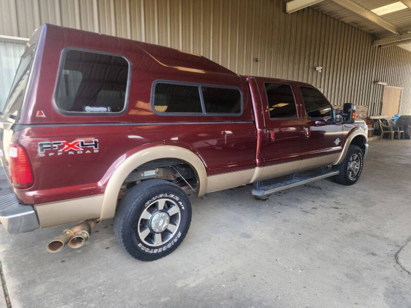 2011 Ford F-350 Super Duty Lariat photo 7