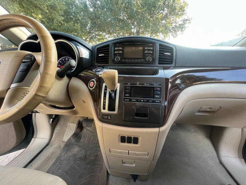 2012 Nissan Quest