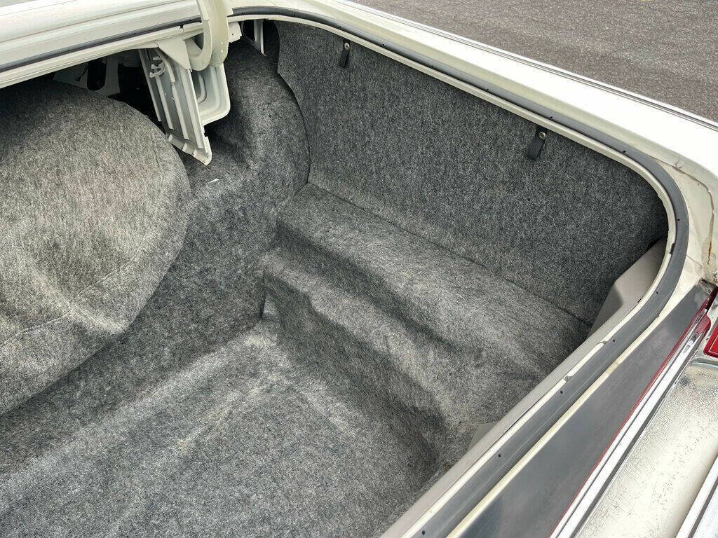 1976 Lincoln Continental 83