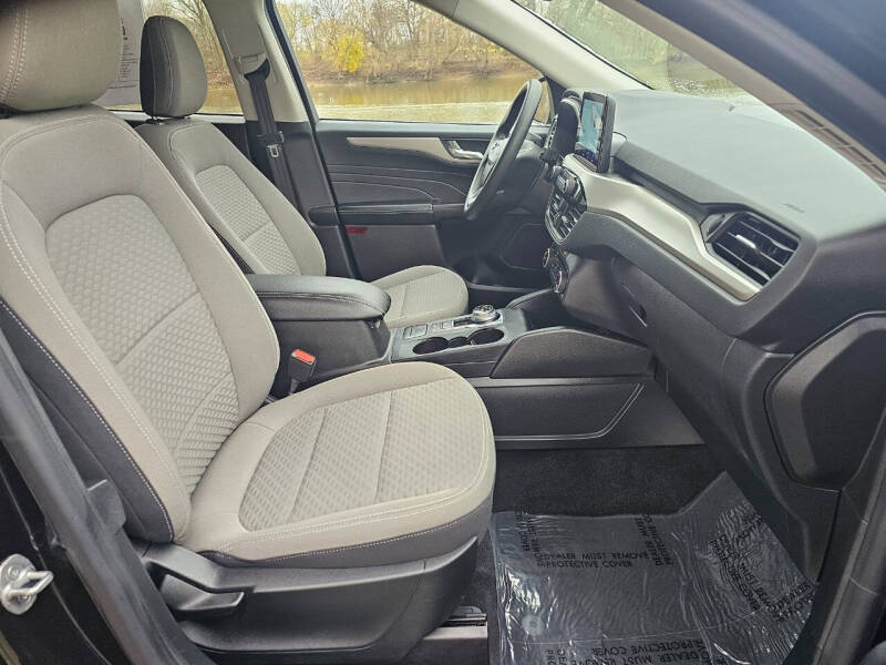 2021 Ford Escape SE photo 11