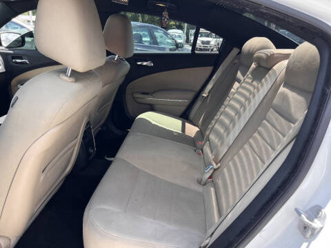 2012 Dodge Charger SE
