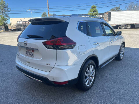2020 Nissan Rogue SV