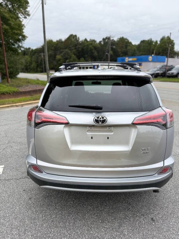 2016 Toyota RAV4 XLE