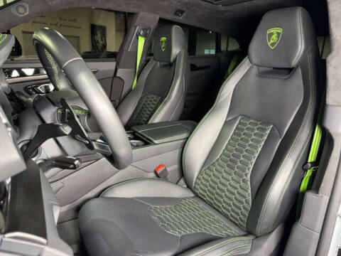 2022 Lamborghini Urus