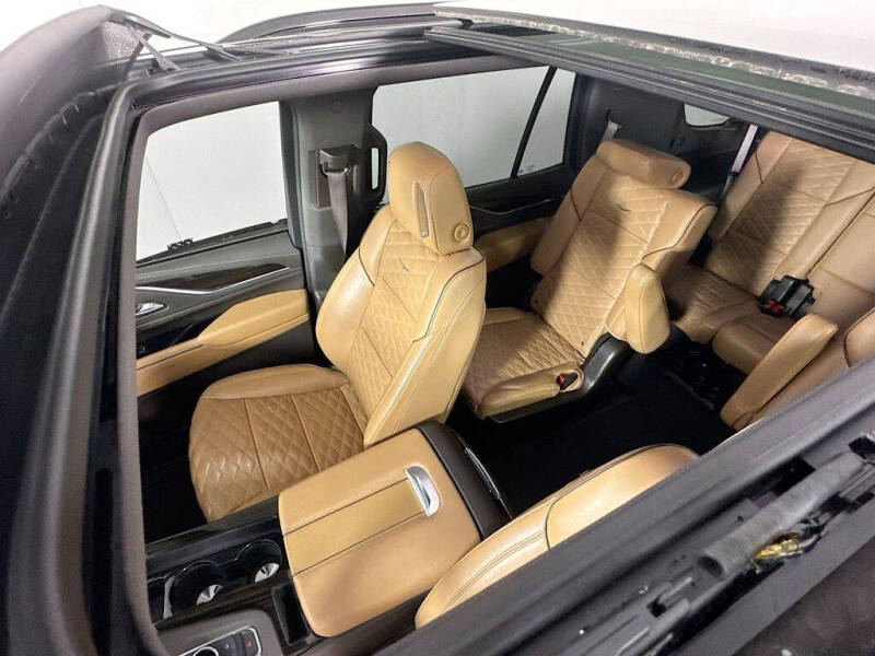 2022 Cadillac Escalade Sport