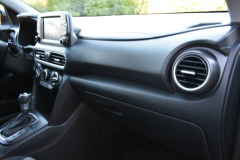 2021 Hyundai Kona SEL Plus