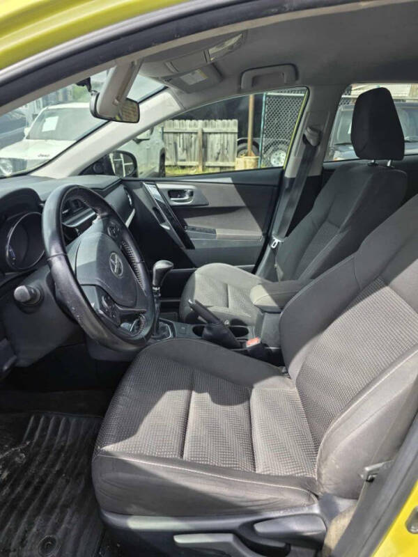2016 Scion iM