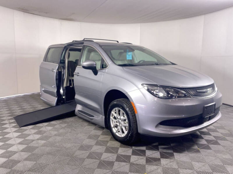 2021 Chrysler Voyager for sale at AMS Vans in Tucker GA