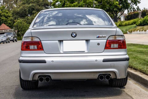 2002 BMW M5