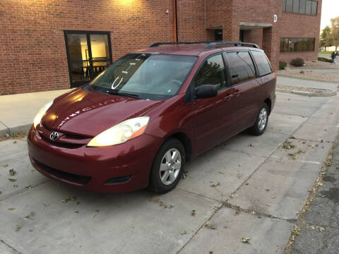2006 Toyota Sienna for sale at STATEWIDE AUTOMOTIVE LLC in Englewood CO