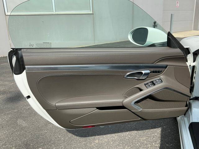 2024 Porsche 718 Boxster GTS 4.0