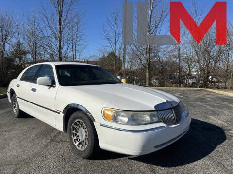 2000 Lincoln Town Car for sale at INDY LUXURY MOTORSPORTS in Indianapolis IN