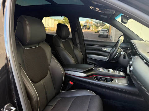 2024 Genesis GV70 2.5T Standard