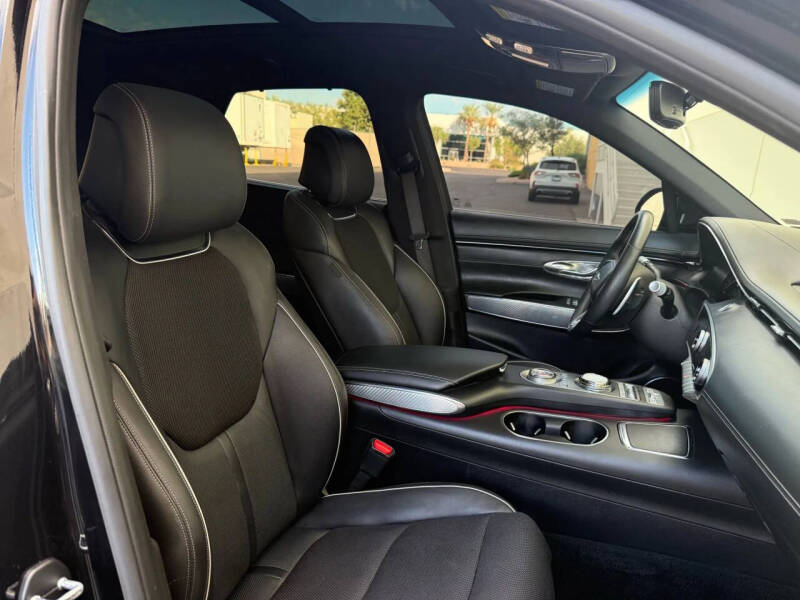 2024 Genesis GV70 2.5T Standard