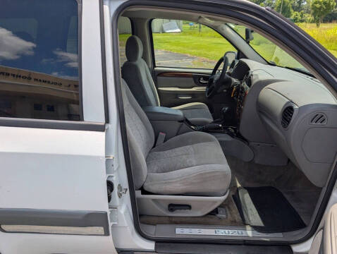 2005 Isuzu Ascender S 5 Passenger