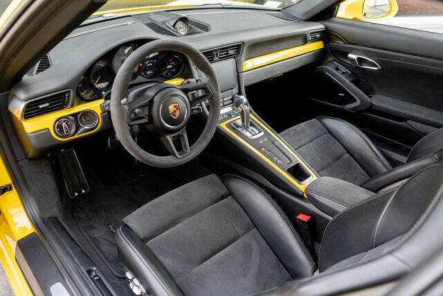 2018 Porsche 911 10