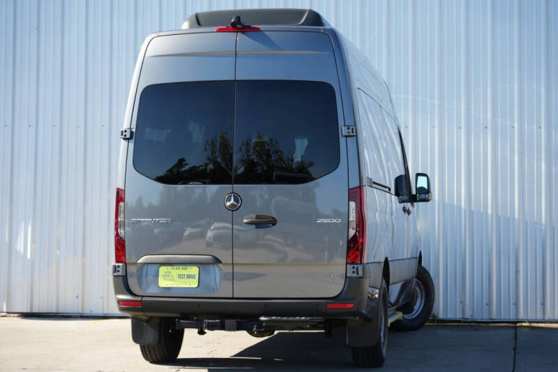 2024 Mercedes-Benz Sprinter 2500