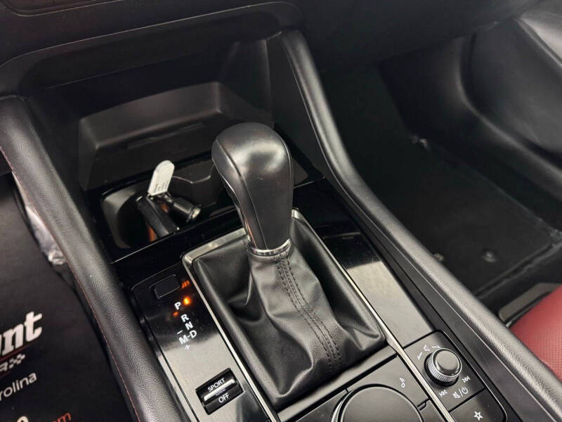 2025 Mazda Mazda3 Sedan 2.5 S Carbon Edition