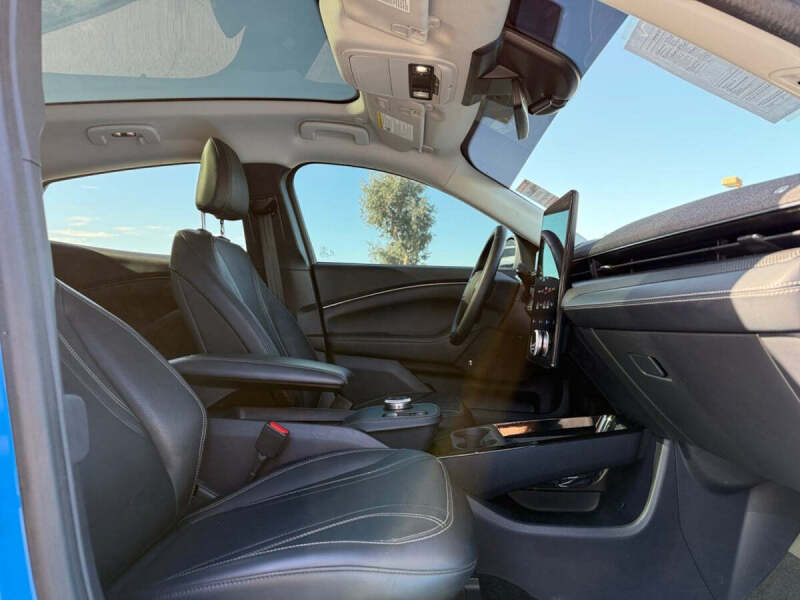 2022 Ford Mustang Mach-E Premium