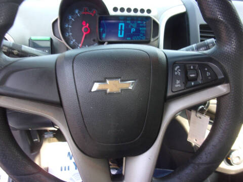 2016 Chevrolet Sonic LS Auto