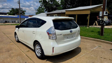 2012 Toyota Prius v Five