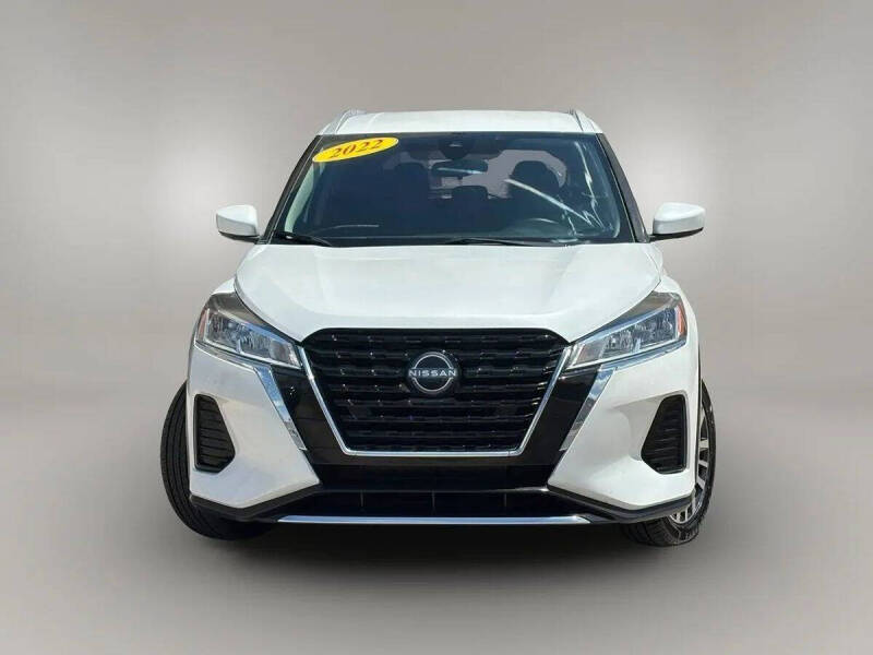 2022 Nissan Kicks SV