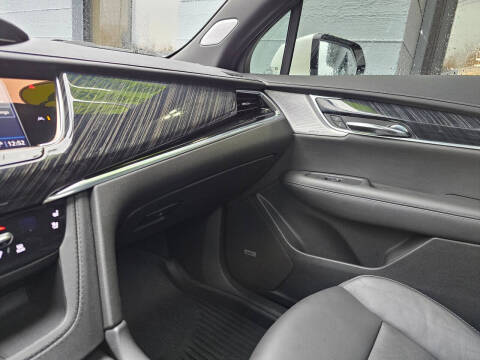 2023 Cadillac XT6 Premium Luxury