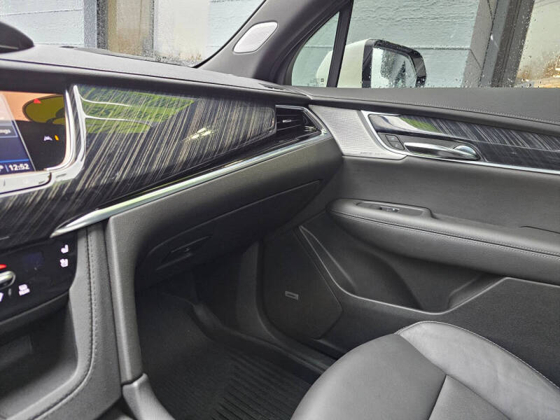 2023 Cadillac XT6 Premium Luxury