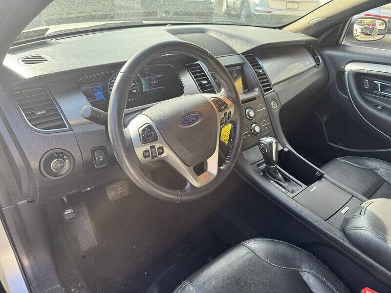 2013 Ford Taurus SEL