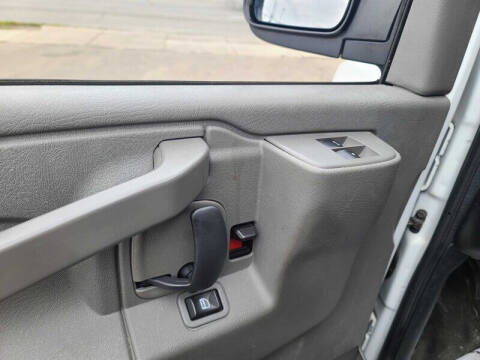 2017 Chevrolet Express 2500